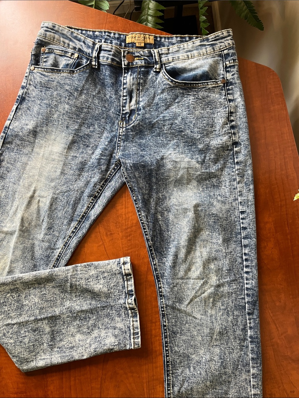 Acid-Washed Blue Men's Jeans Brooklyn Laundry Premium Size 36x30 Blue Denim